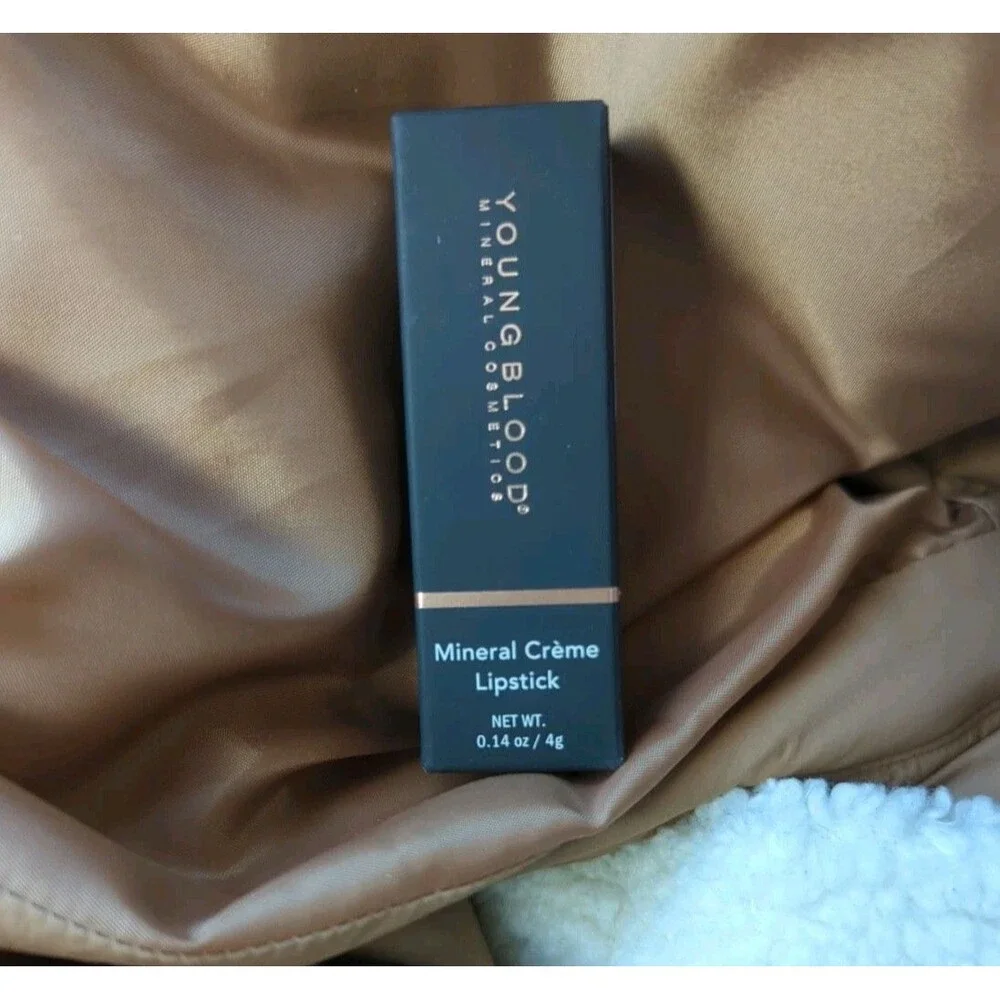 Youngblood mineral creme